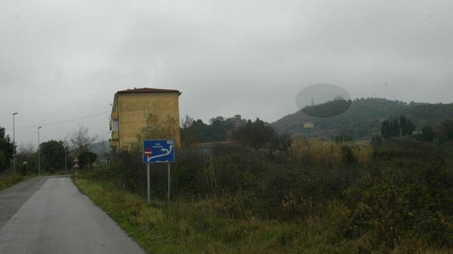 Rubati i cavi del telefono, Valle Benedetta isolata