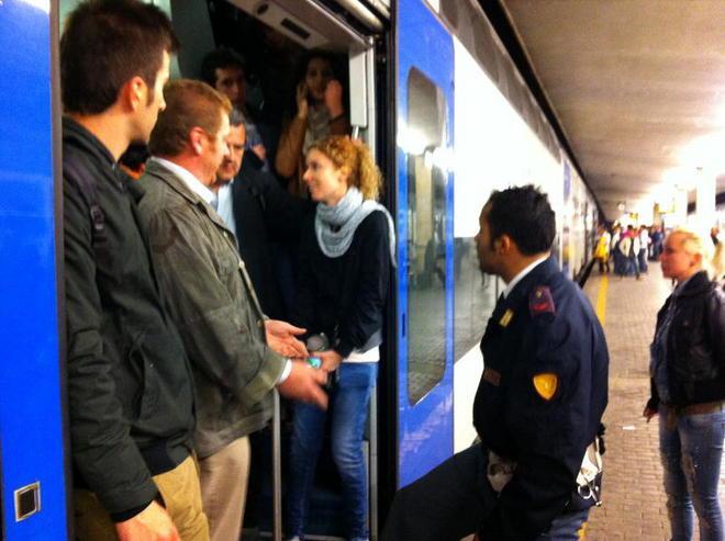 «Trattati come bestie per prendere un treno» 