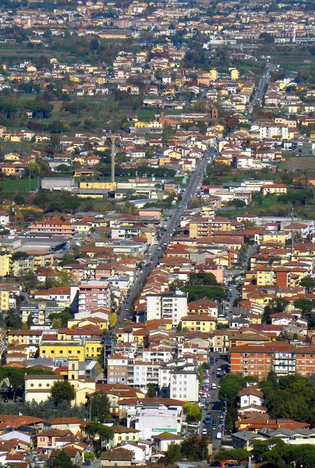 Cialdi vuole cambiare subito il piano strutturale