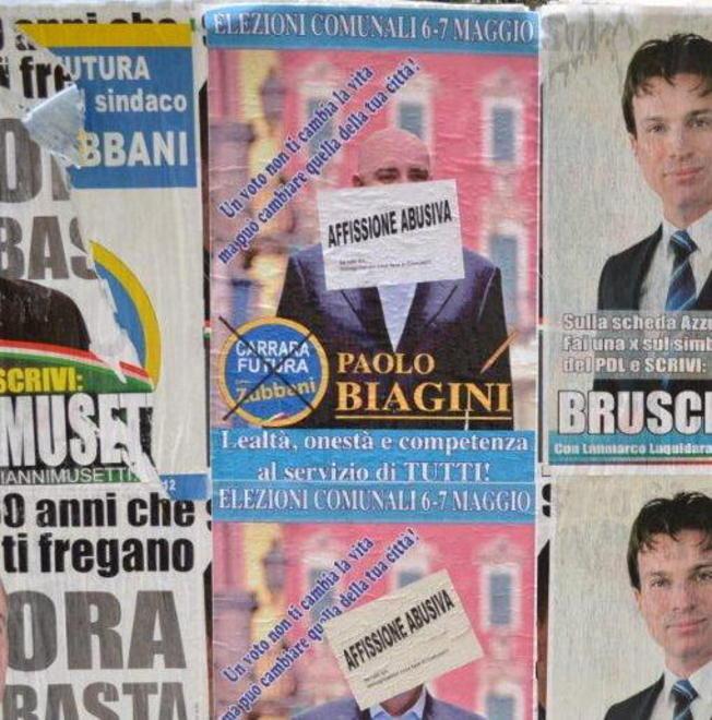 Carrara Futura: finte segnalazioni di manifesto abusivo