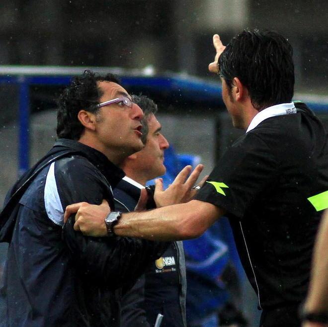 Dal gol fantasma all’ammonito sbagliato Gara complicata anche per l’arbitro Velotto