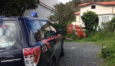 Abusi edilizi, sigilli alle ville di Montenero 23 indagati, carabinieri all'ufficio tecnico 