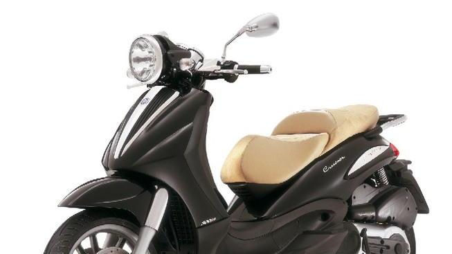 Piaggio, gli scooter fanno crescere il mercato italiano