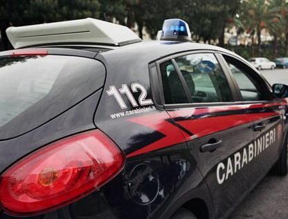 Tenta di fuggire all’alt e ferisce carabiniere