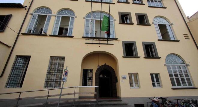 Vivono nella casa dei figli stangata per 2 pensionati 