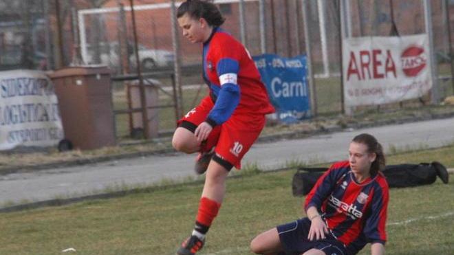 Donne, il Pisa gioca per la promozione