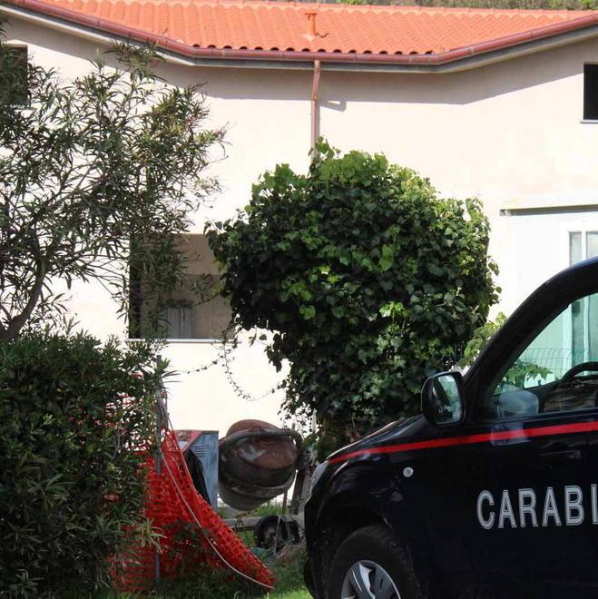 «Ville abusive a Montenero» Sigilli a 32 immobili, 23 indagati 