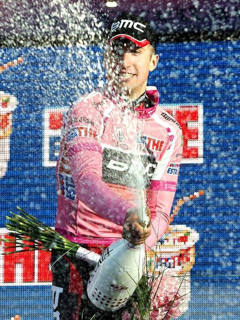 L’americano di Lucca Phinney maglia rosa al Giro d’Italia