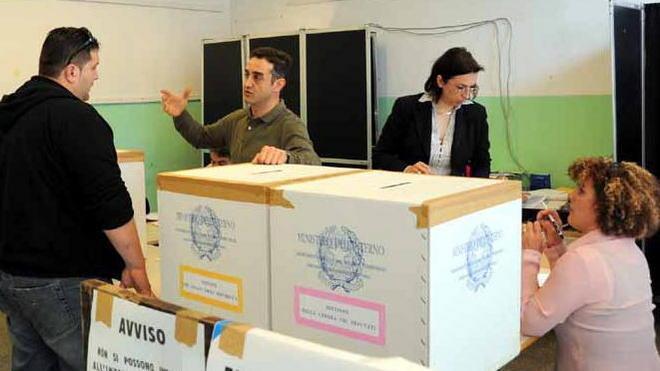 Dieci aspiranti sindaco in cerca di gloria 