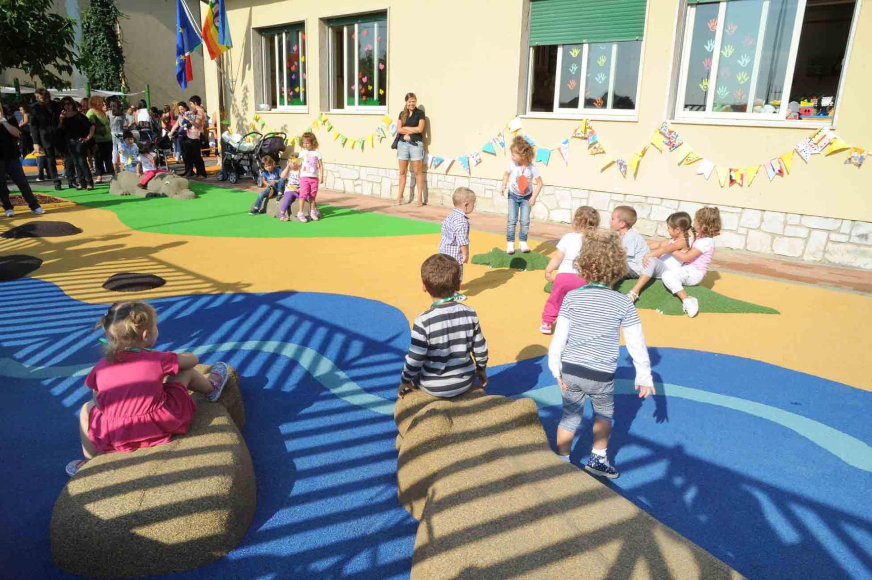 Materne allo Stato, genitori in rivolta 
