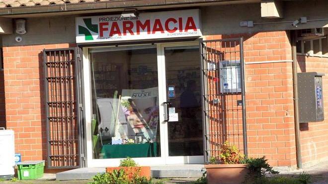 «Dammi i soldi in cassa o ti ammazzo»