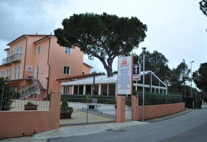 Hotel Varo, revocate tutte le licenze 