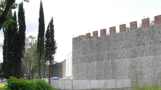 Risorgono le mura medievali pronti i primi camminamenti