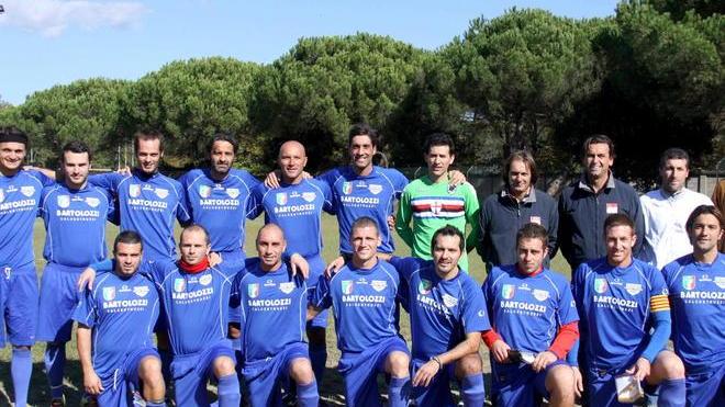 Gli ex in coro: «Viareggio, puoi farcela»