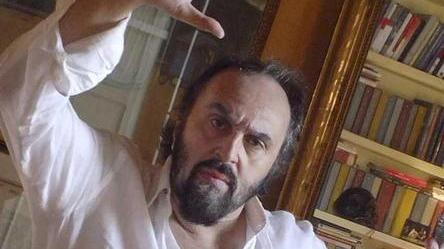 Elisa Bonaparte si racconta sul palco del teatro Vigilanti