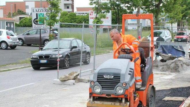 Viale Boccaccio, riasfaltatura in corso