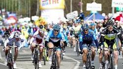 Nel giorno del Giro negozi sempre aperti e scuole chiuse prima