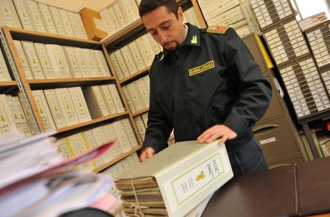 Avvocato accusato di aver evaso 3,9 milioni di euro 