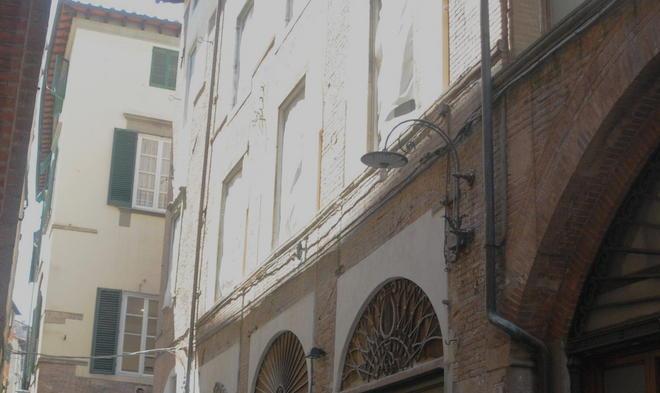 Dieci alloggi per anziani in centro 
