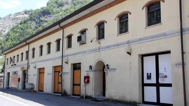 Nel falso circolo si fa la lap dance: blitz dell’Agenzia delle entrate
