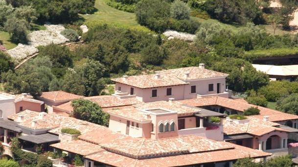 Multa di 850 euro per Villa Certosa 