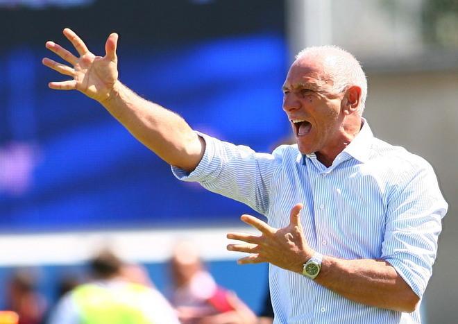 Sarà la prima volta di Gigi Cagni da avversario allo stadio Castellani 
