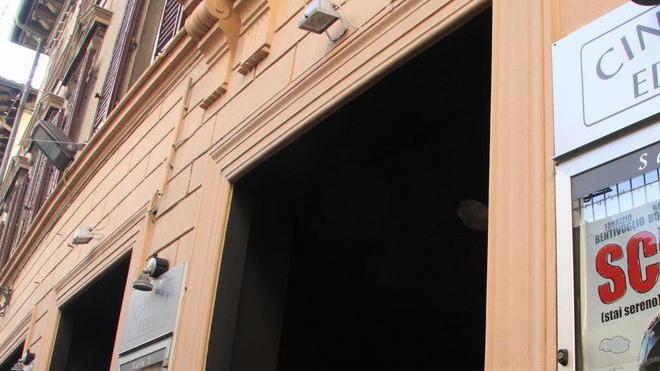 Ama il cinema e va spesso all’Eden e al Terminale