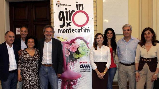 Sale la febbre rosa Tutti pazzi per il Giro