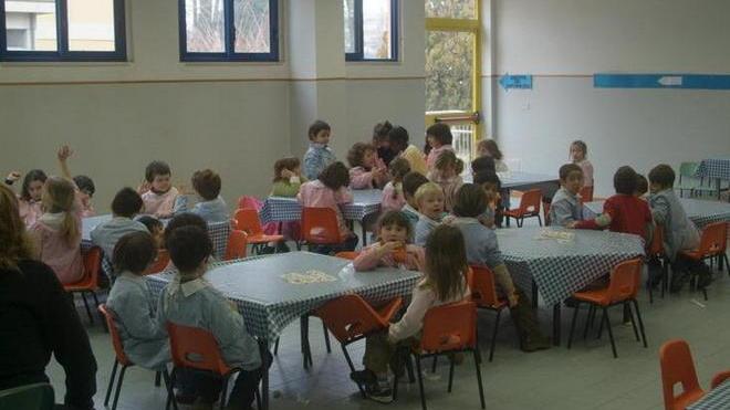 Materne statalizzate, interpellanza in Comune