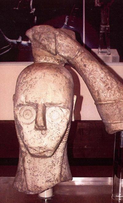 I giganti di Monte Prama sulla home page di Wikipedia 