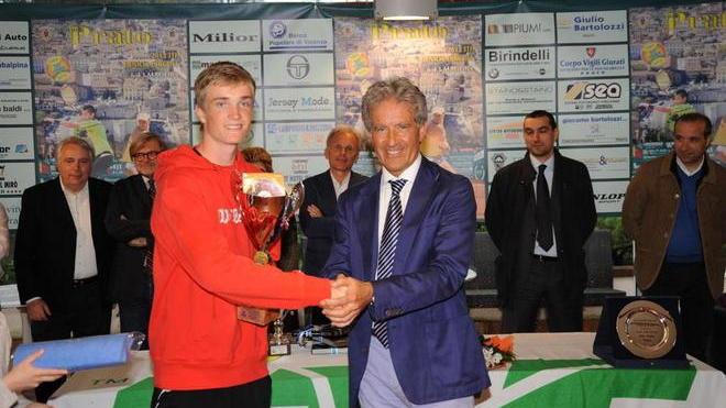 Grande tennis a Prato Torpegaard e Pera trionfano al torneo