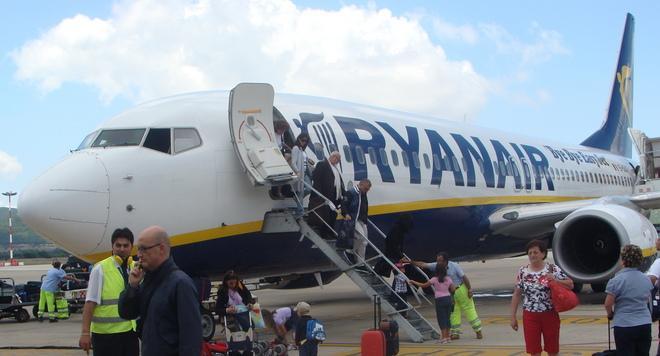 L’Ue contro Ryanair, Alghero rischia grosso 