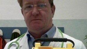 Un defibrillatore all’istituto De Andrè