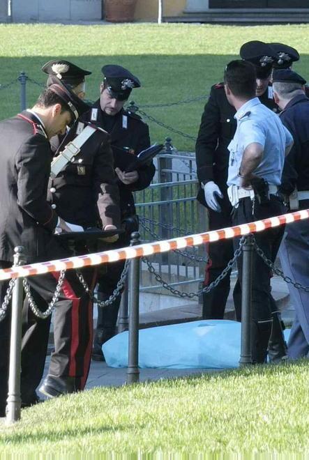 Donna muore gettandosi dalla Torre