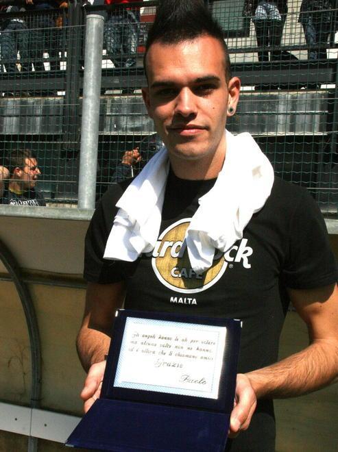 Il padre: «È questo affetto che ci dà la forza per andare avanti»
