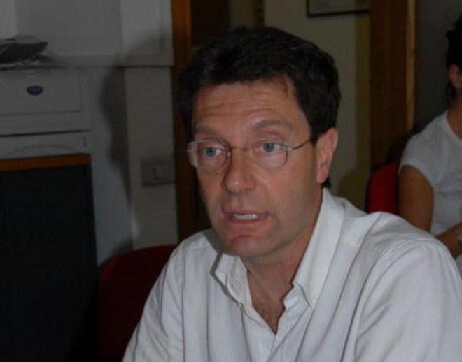 È scontro sul bilancio «Mancano documenti»