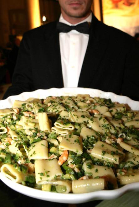 Turisti protestano: «Trenta euro per un piatto di pasta»