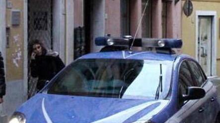 Ingoia coca, marocchino arrestato finisce all’ospedale