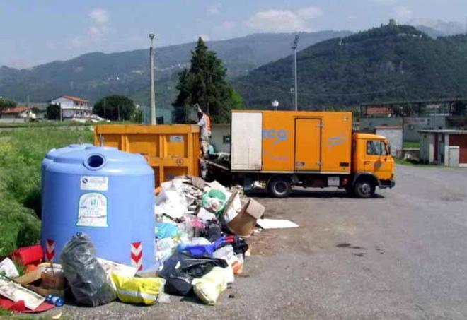 Rifiuti, la tolleranza zero di Buffoni 