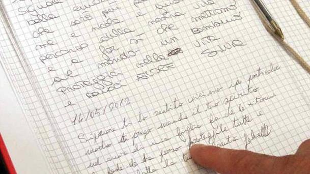 Il volto di Gesù non si stacca più