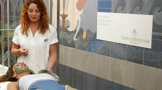 Altri regali: tagli di capelli, abbigliamento, cosmesi e benessere