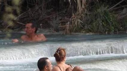 Terme: «Gli utili vanno spartiti a metà»