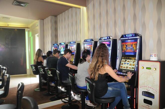 Apre stasera lo Slot Village in piazza Curtatone 