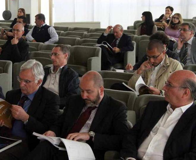 Tremila posti in meno: dati choc sul lavoro 
