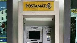 Svuotava il conto della pensionata con il postamat smarrito