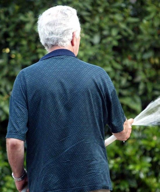 Crisi idrica in arrivo, l’acqua si può usare solo a fini domestici 