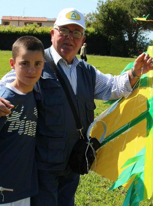 Gli aquiloni dei nonni volano con la Pav