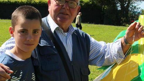 Gli aquiloni dei nonni volano con la Pav