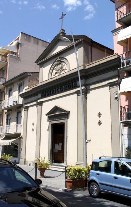 Sorpresi a rubare le elemosine in chiesa 