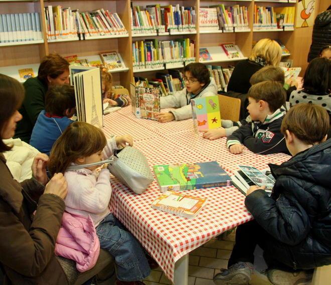 In biblioteca di domenica per amare di più la lettura 